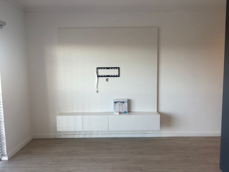 2 Bedroom Property for Sale in Sandown Western Cape